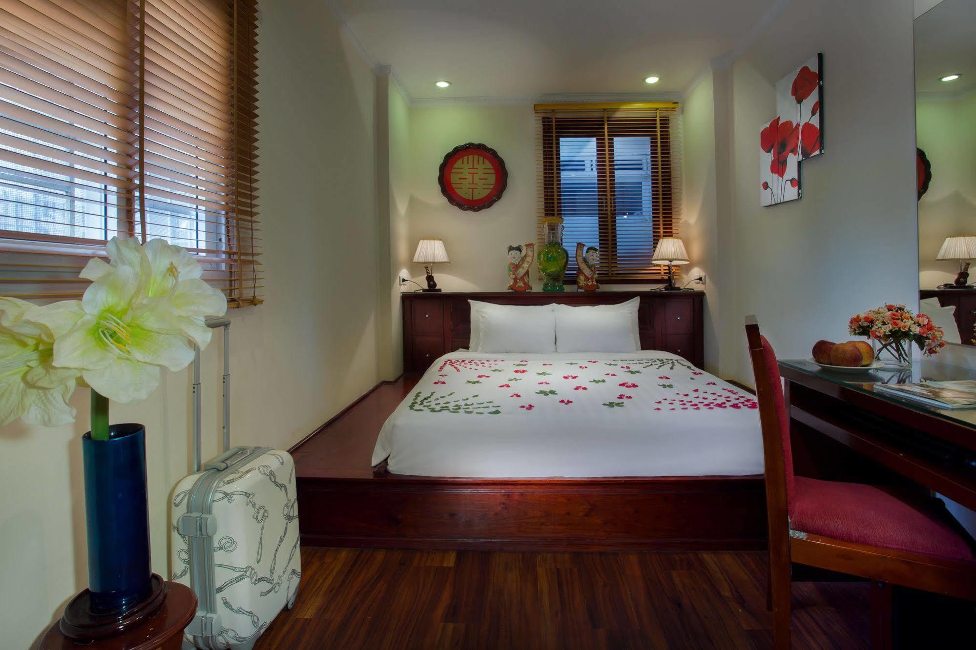 Luminous Viet Hotel Ανόι Εξωτερικό φωτογραφία